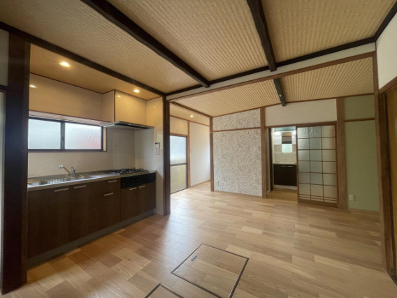 岩倉木野町　中古戸建のキッチン