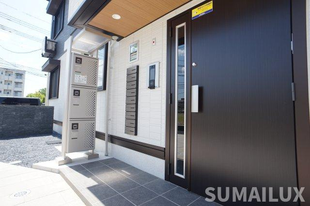 熊本市東区下南部１丁目のアパートのエントランス