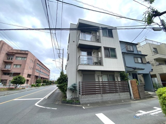 さいたま市中央区鈴谷４丁目の賃貸マンションの外観|外観です☆彡