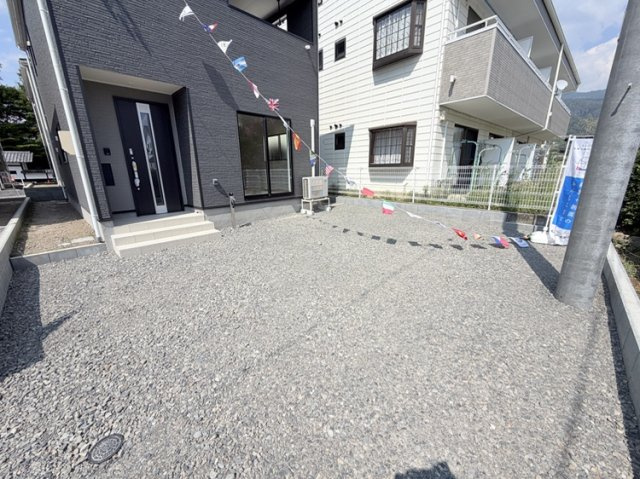 里山辺(第10)の駐車場