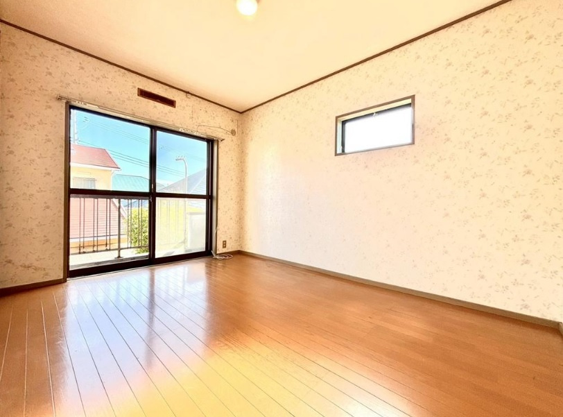 塩屋北町３丁目　中古戸建の洋室