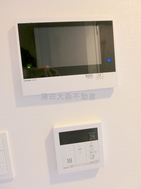 RJRプレシア蒲田の設備|TVモニター付オートロック　給湯器の操作パネル
