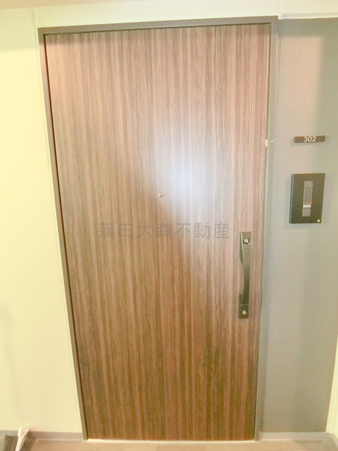 RJRプレシア蒲田の玄関
