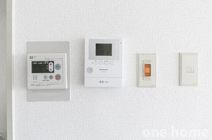 ファミール北大阪パークサイドの設備|◆リモコンは一部に集約され便利ですね♪