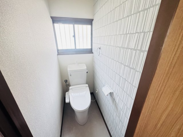 高崎市新町　中古住宅のトイレ|現地写真　高崎市新町中古住宅