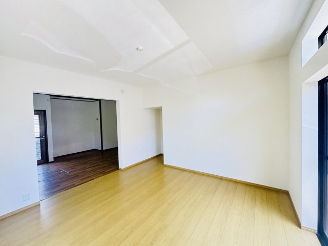 高崎市新町　中古住宅の居間・リビング|現地写真　高崎市井野町中古住宅
