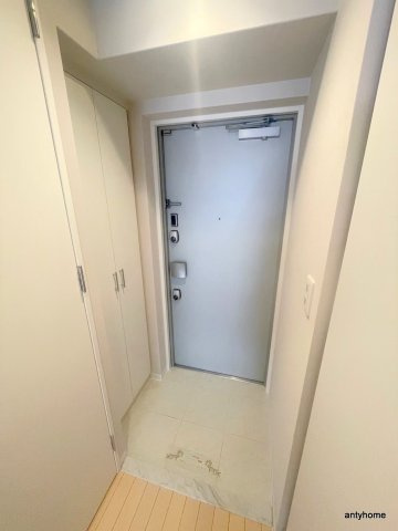 ルクレ新町レジデンス　仲介手数料無料の玄関