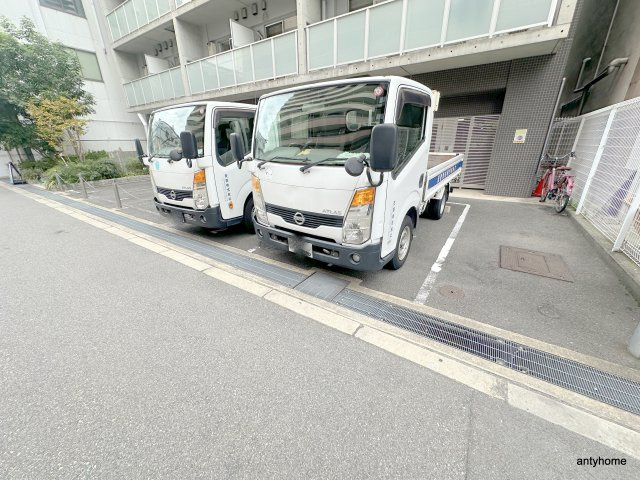ルクレ新町レジデンス　仲介手数料無料の駐車場