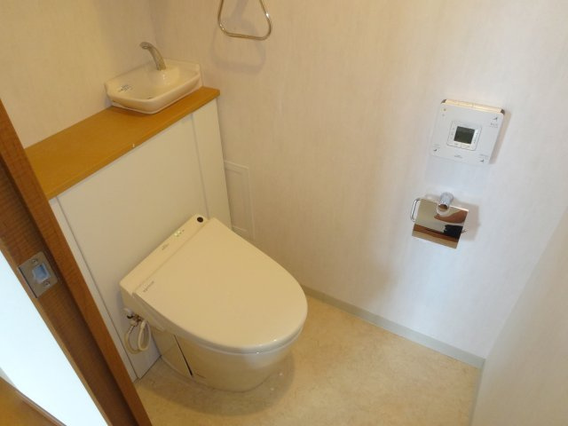 リーベストガーデン宝塚のトイレ|参考、同建物・同間取りの号室