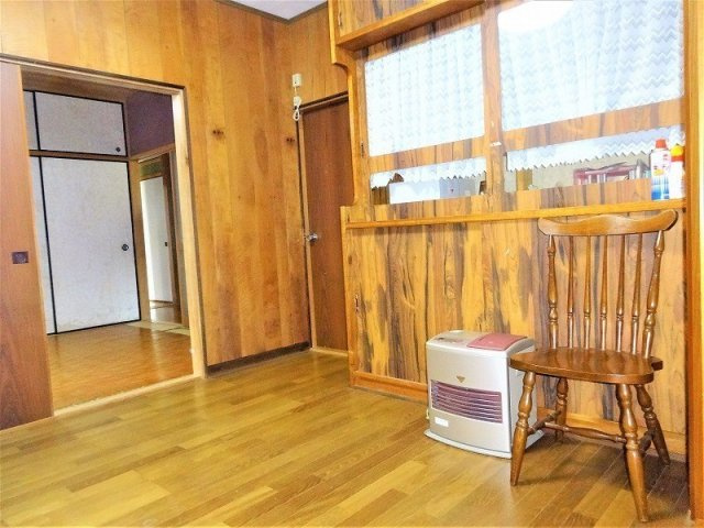 川棚町小串郷戸建ての洋室