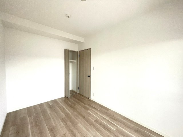 パラッシオ楽々園シービスタの洋室|北側洋室約５．７帖