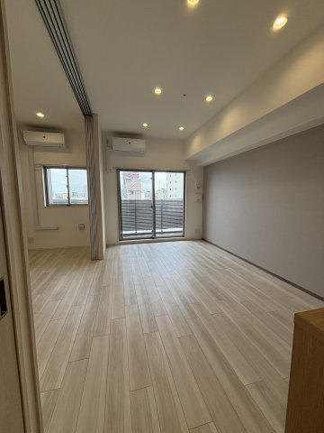 【居間・リビング】カーサレグラス福島野田