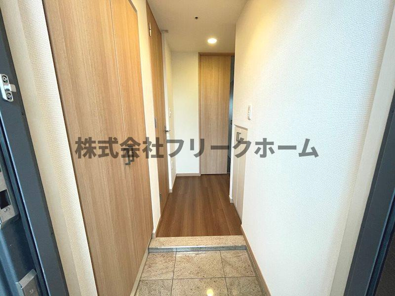 武蔵野市吉祥寺本町１丁目の賃貸マンションの玄関