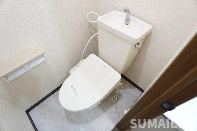 熊本市中央区水前寺２丁目の賃貸マンションのトイレ