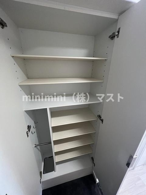 アドバンス大阪カーサの収納
