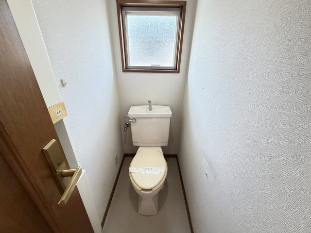 箱田町中古住宅のトイレ|■2階トイレ