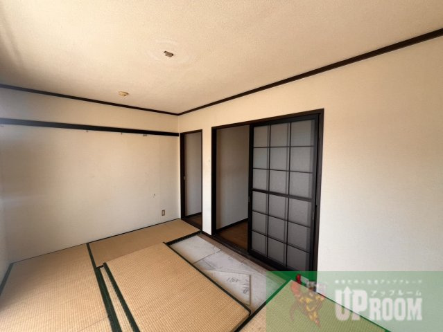 エスポワール北久手ABの和室
