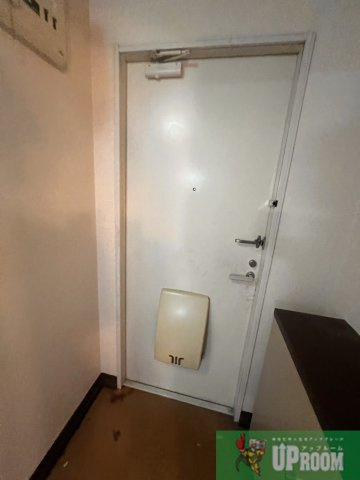 エスポワール北久手ABの玄関