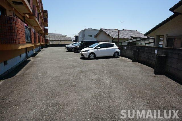 パサージュ新大江の駐車場