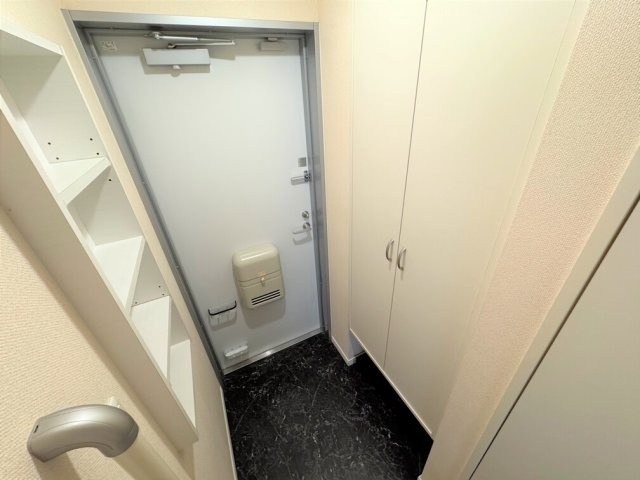 レオネクストモカグレイス宝塚の玄関