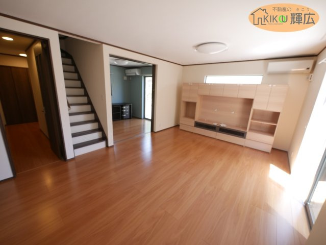 姫路市北原　中古戸建の居間・リビング