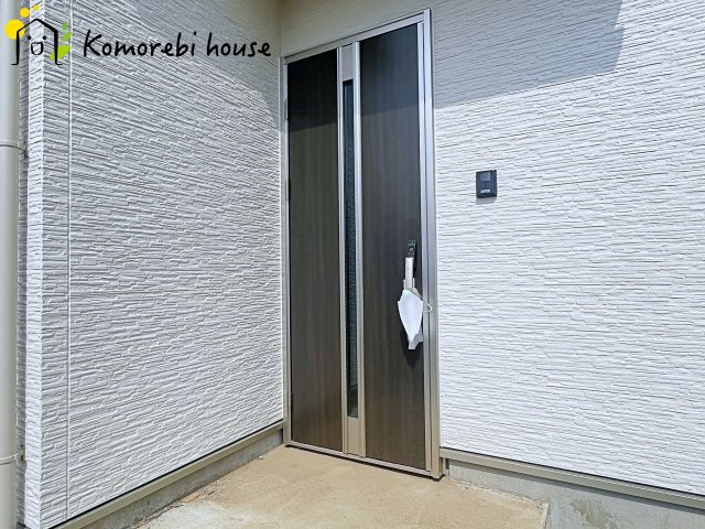さいたま市西区三橋　第2期　新築一戸建て　ハートフルタウン　Bの玄関|26.7.27撮影済み
