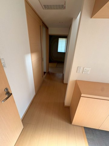 小坂本町戸建賃貸の居間・リビング