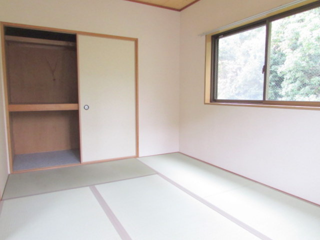 メゾンちぐさの和室