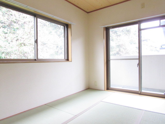 メゾンちぐさの和室