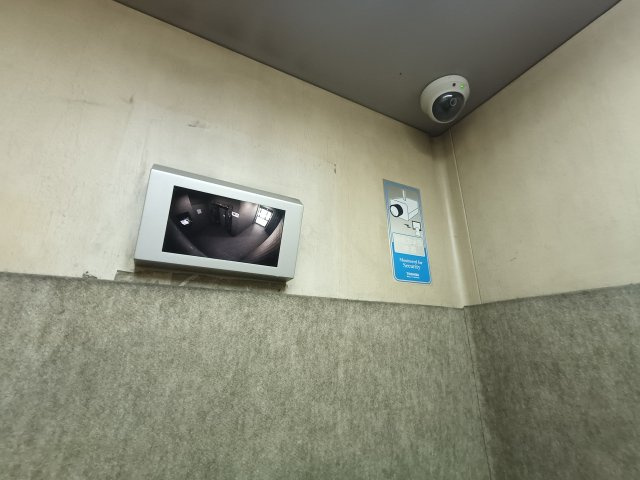 グランメール・エスティエのエントランス|☆西鉄大橋駅徒歩圏内☆通勤通学便利♪　防犯カメラ、オートロック、ＴＶモニター付インターホン　防犯安心です♪