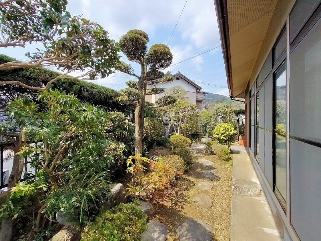 皆瀬町戸建ての庭