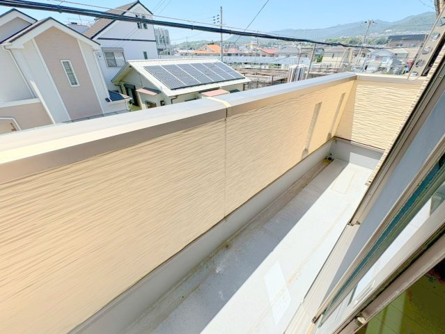 same skyのバルコニー|陽当たり良好なバルコニーです