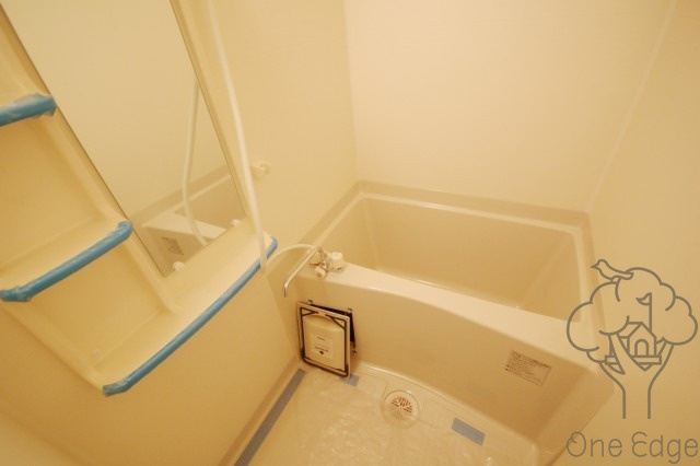 プレサンス梅田東ディアロの浴室