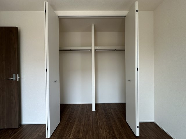 神戸市西区王塚台6丁目新築戸建４号棟の収納