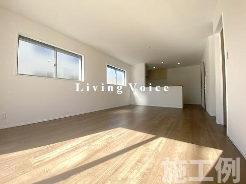 【仲介手数料０円】藤沢市花の木　新築一戸建ての居間・リビング|藤沢市花の木　新築一戸建て