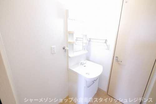 スペリオール　Ｆ棟の独立洗面台