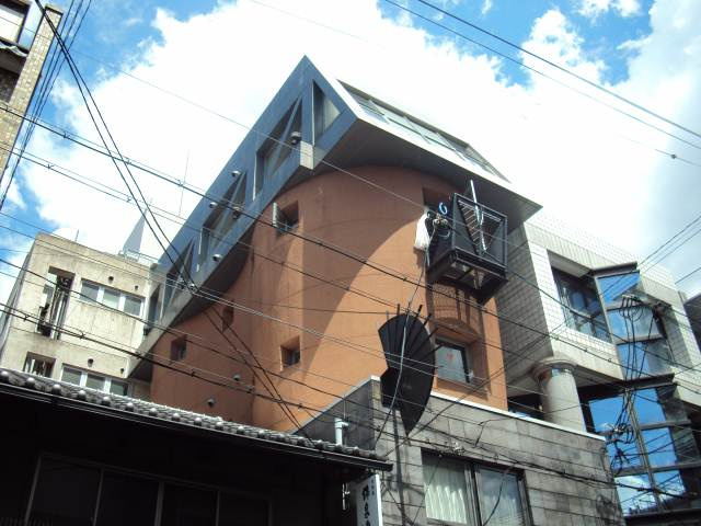 セントエルモ三条の外観