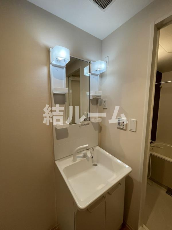 練馬区氷川台３丁目の賃貸マンションの洗面所|別号室参考写真