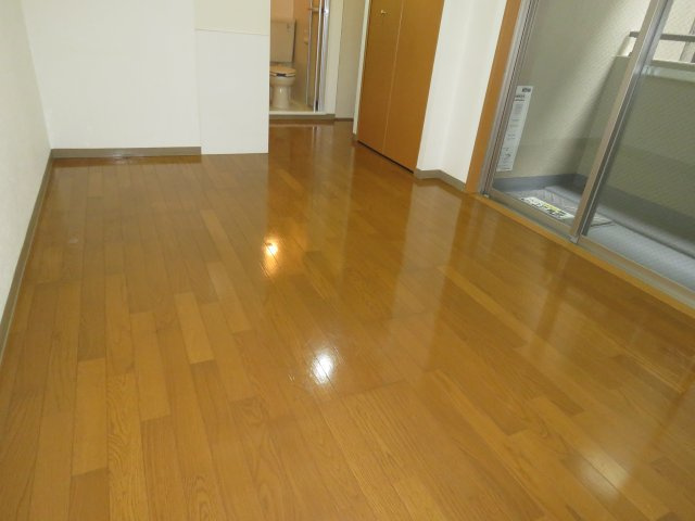伊勢原七番館の洋室|反転タイプ