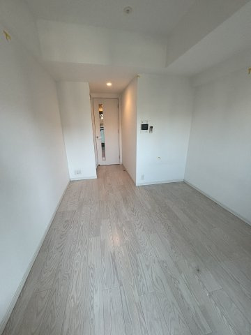 Ｍ－ＲＥＳＩＤＥＮＣＥ新大阪Ｇａｒｄｅｎの洋室