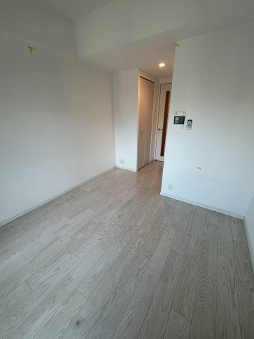 Ｍ－ＲＥＳＩＤＥＮＣＥ新大阪Ｇａｒｄｅｎの居間・リビング