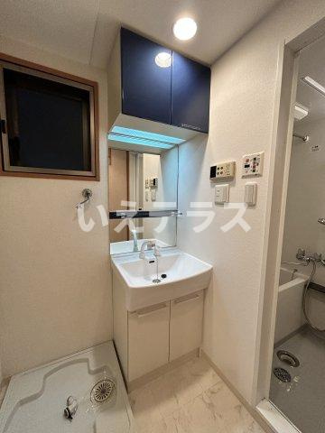 プレサンス神戸駅前グランツの独立洗面台