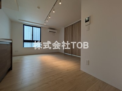 【居間・リビング】 | ALERO　BASE　Sasazuka　South | 10帖