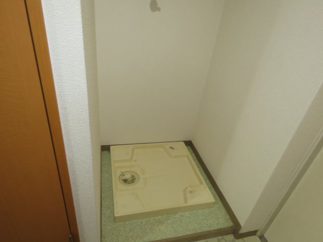 伊勢原七番館のその他|洗濯機置場
反転タイプ