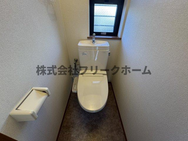 三鷹市井の頭１丁目のアパートのトイレ