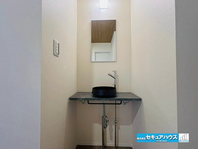 【同施工物件ご案内可能】刈谷市井ケ谷町中切　全5棟の外観|【4号棟外観パース】
■株式会社　セキュアハウス■
住宅ローンに強く、知識、経験豊富なスタッフ在籍
お客様に寄り添い、ご成約後もサポート致します。　　　　　　　　　　　　　　　　　　　　　　　　　　　