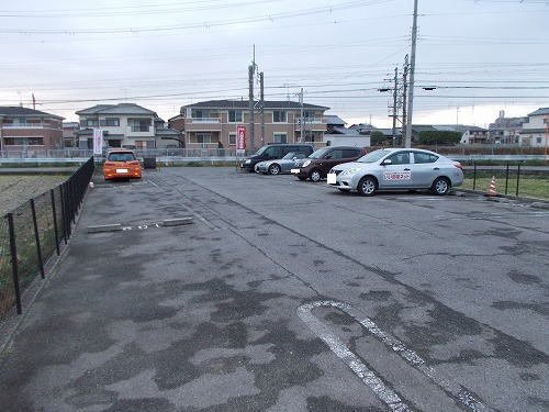 アロサールの駐車場