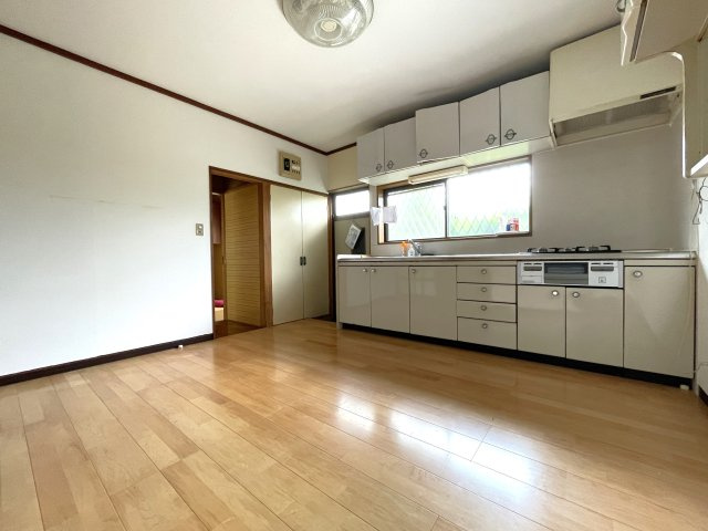 北今泉戸建の居間・リビング
