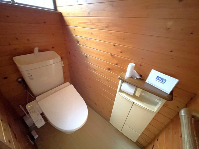 北今泉戸建のトイレ