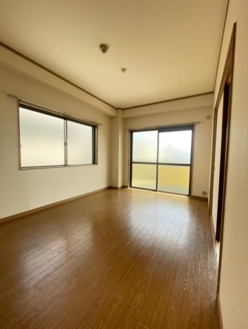 大阪市淀川区十八条３丁目の賃貸マンションのセキュリティ